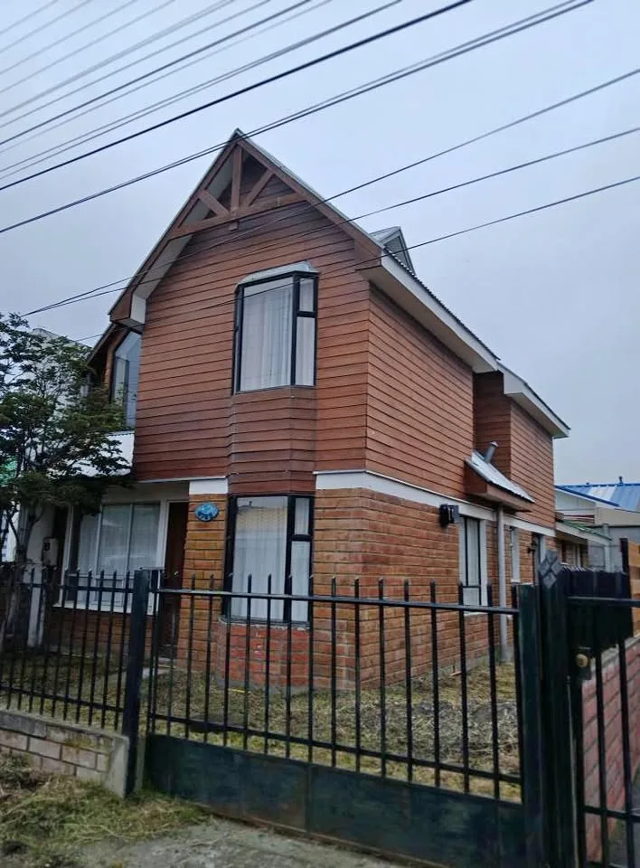 Exterior view of house for sale in Villa Ohiggins