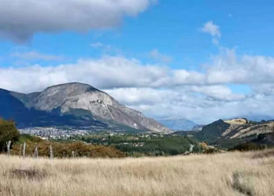 Exterior view of a land parcel in La Junta, Patagonia
