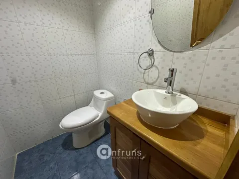 Bathroom with bathtub in a Coyhaique house