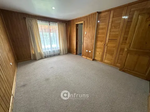 Fourth bedroom in a spacious Coyhaique home