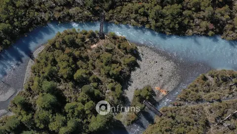 Campo 15D/15B en Puerto Río Tranquilo, 250 ha con río glaciar