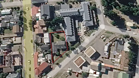 Corner view of the commercial property in downtown Coyhaique