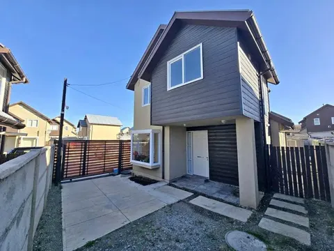 Front facade with iron gate and motorized gate